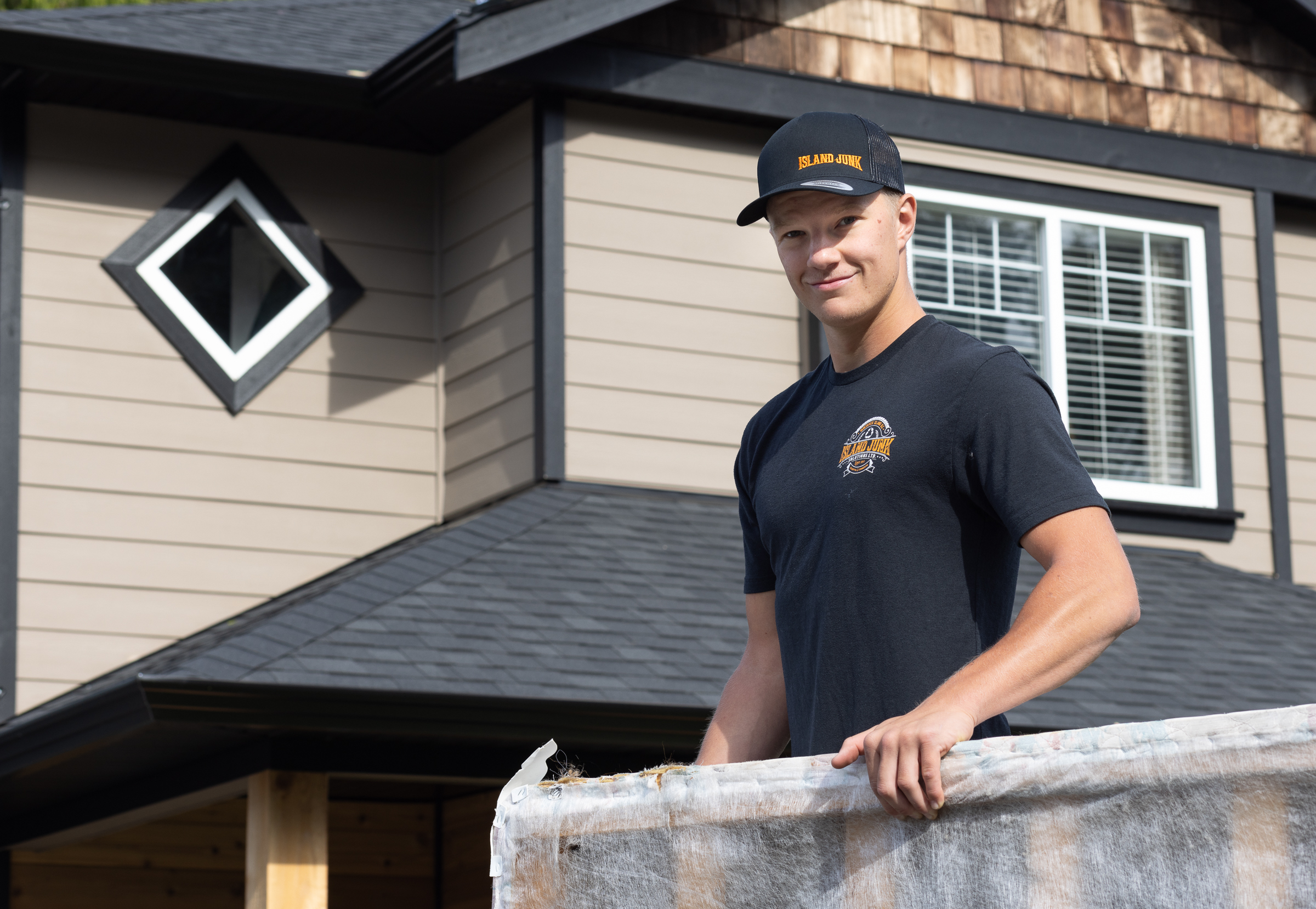 Apartment Cleanout Services